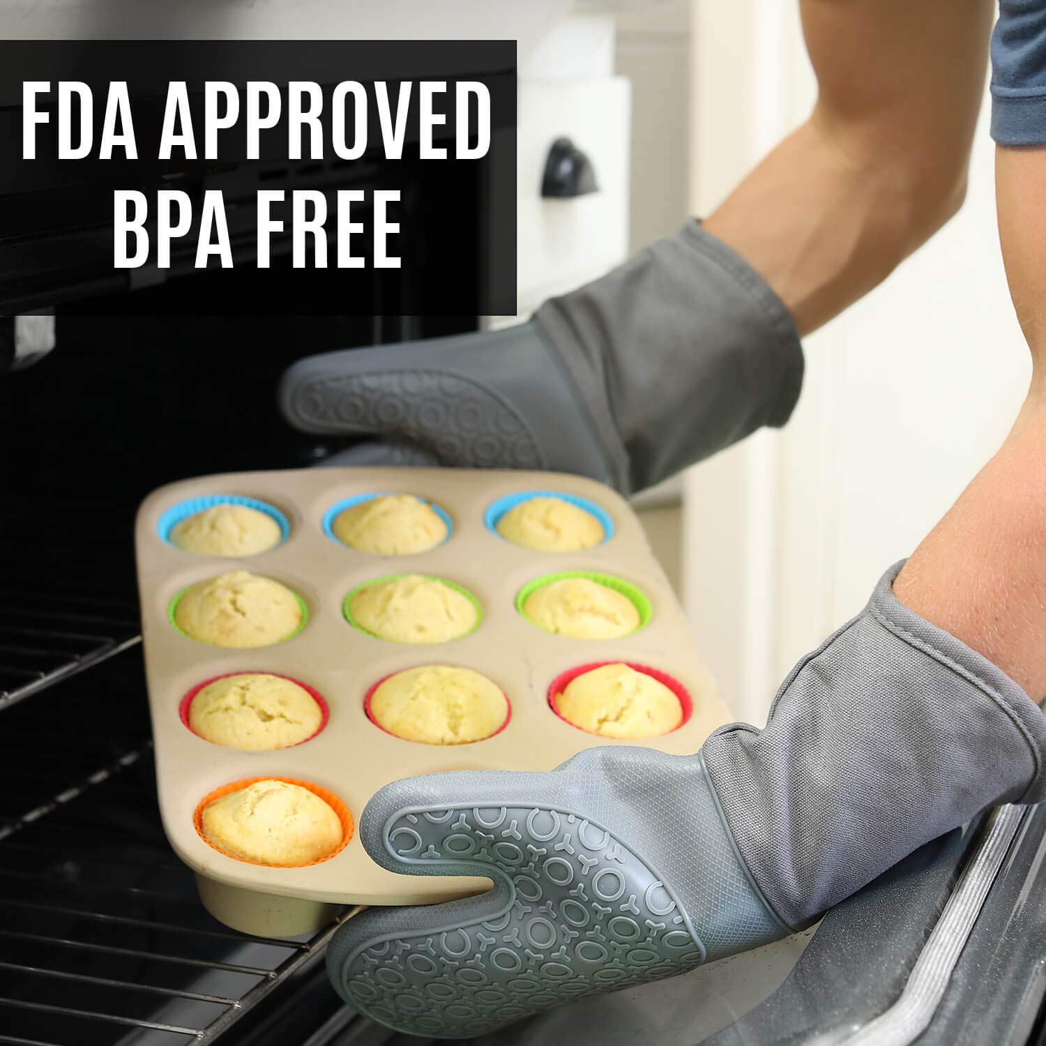 HOMWE non-slip grip mitts provide secure control while lifting pans