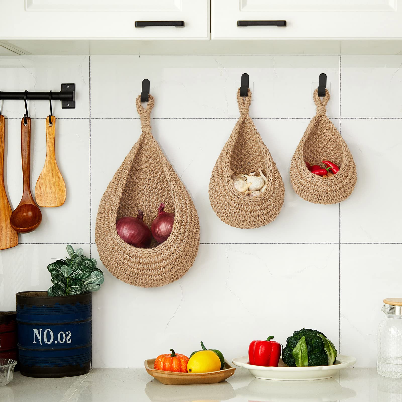 Honeydak boho wall baskets for flowers and plants, ideal for decorative greenery.