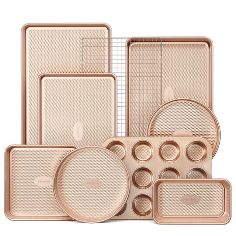 HONGBAKE diamond-texture baking pans set for even heat distribution and stylish kitchen decor.