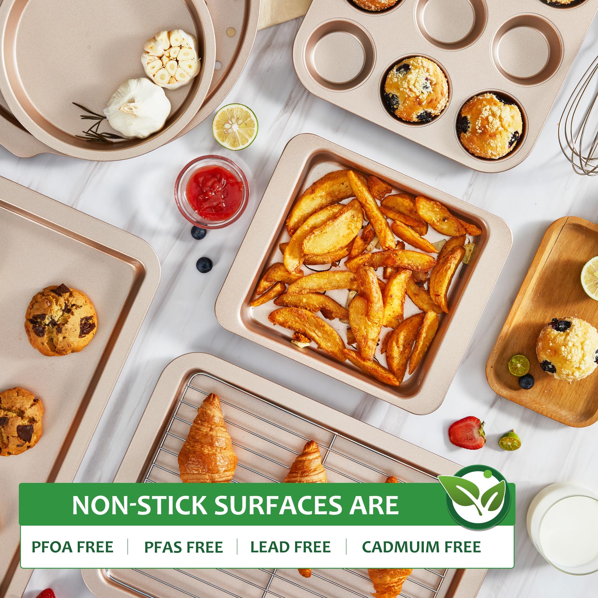 Hongbake cooling rack allows air circulation for faster cooling.