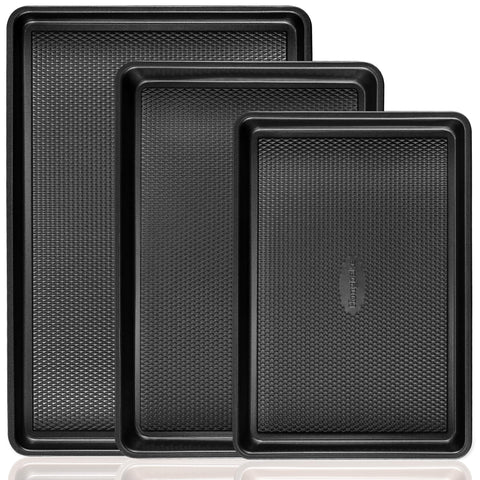 HONGBAKE diamond texture 13x9 cookie sheet for even browning and easy release.