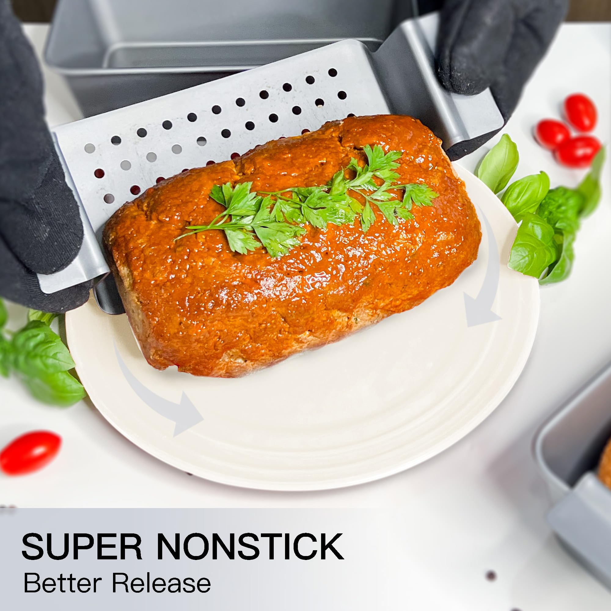 HONGBAKE side-less lifting tray enables clean, mess-free serving and slicing.
