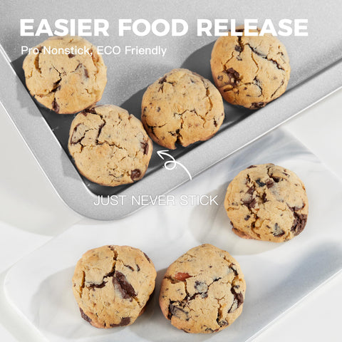 HONGBAKE wide-side design provides comfortable grips for safer baking.