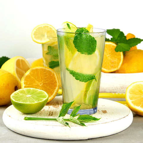 Hongboli Lowball design cups keep ice and desserts within reach.