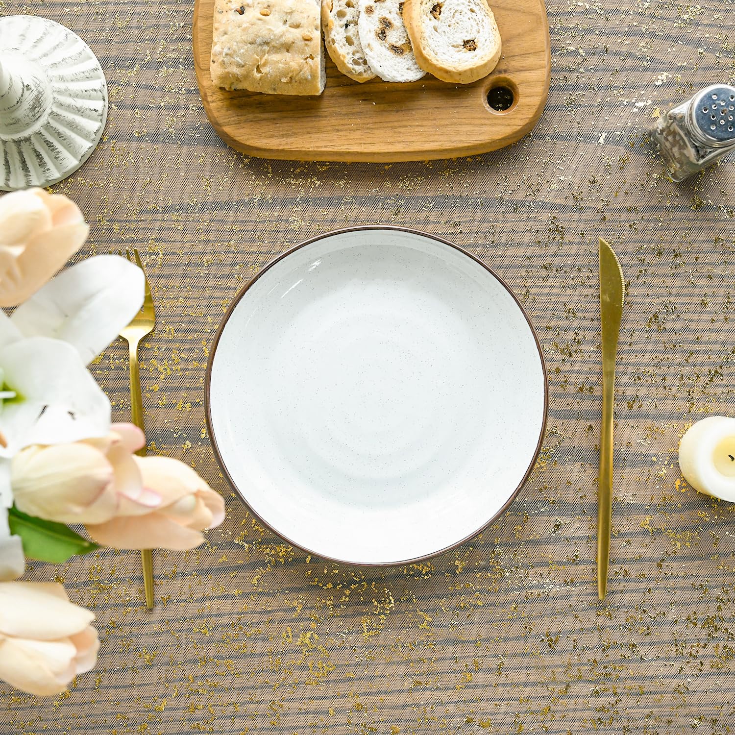 Baby shower table styling with Horaldaily décor.