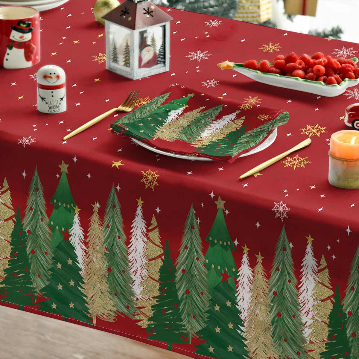 Horaldaily tablecloth stitching shown for durability during meals.