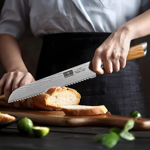 HOSHANHO packaging-ready bread knife offered as a gift