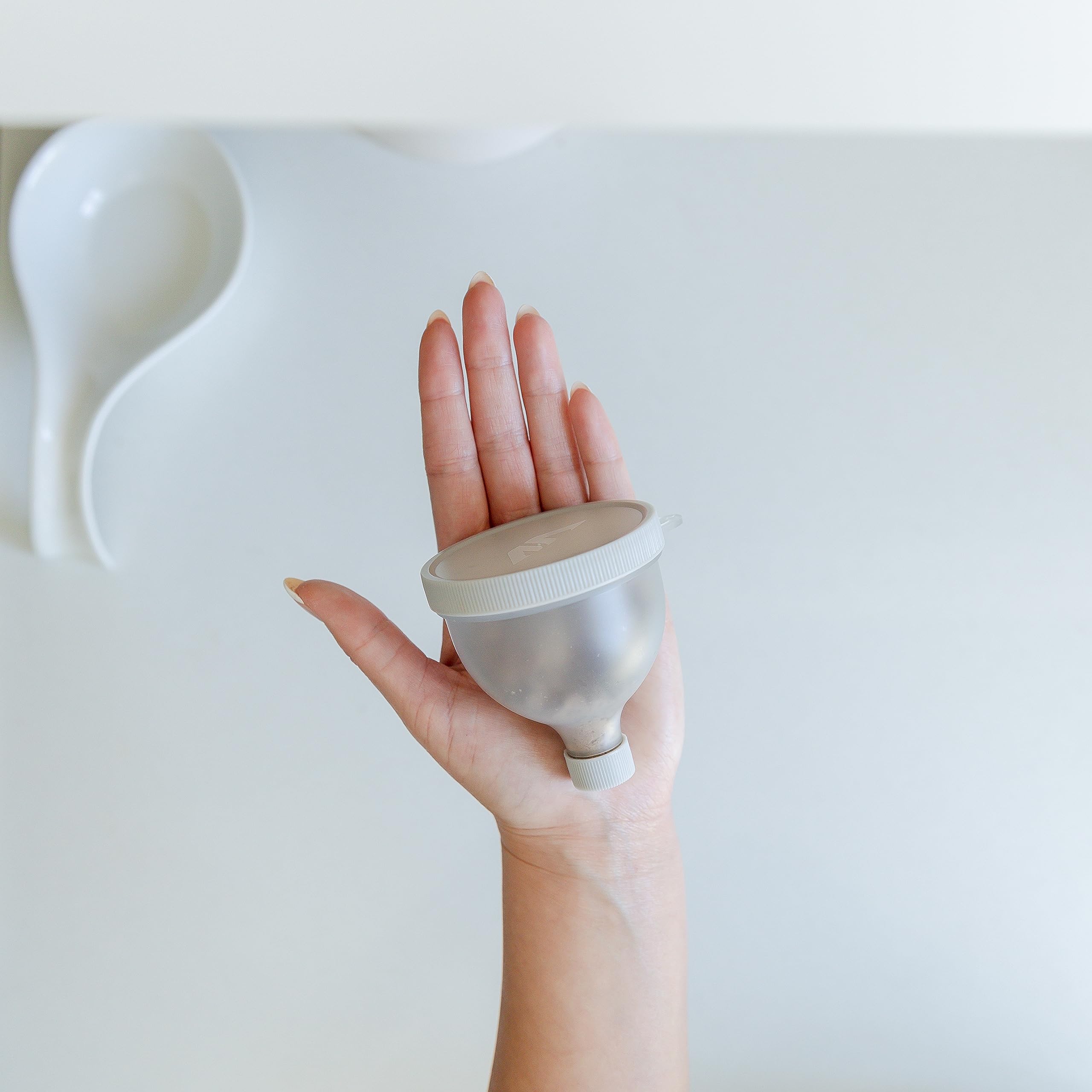 HOSHI HEALTH 4-pack display underlines value and convenience.