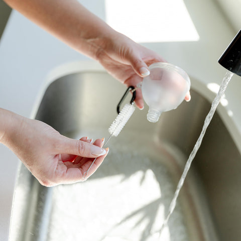 HOSHI HEALTH semi-transparent containers allow quick monitoring.