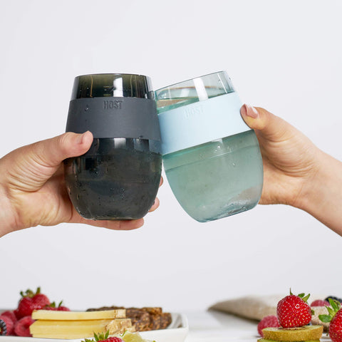 Gel-filled double-wall design freezes for long-lasting chill