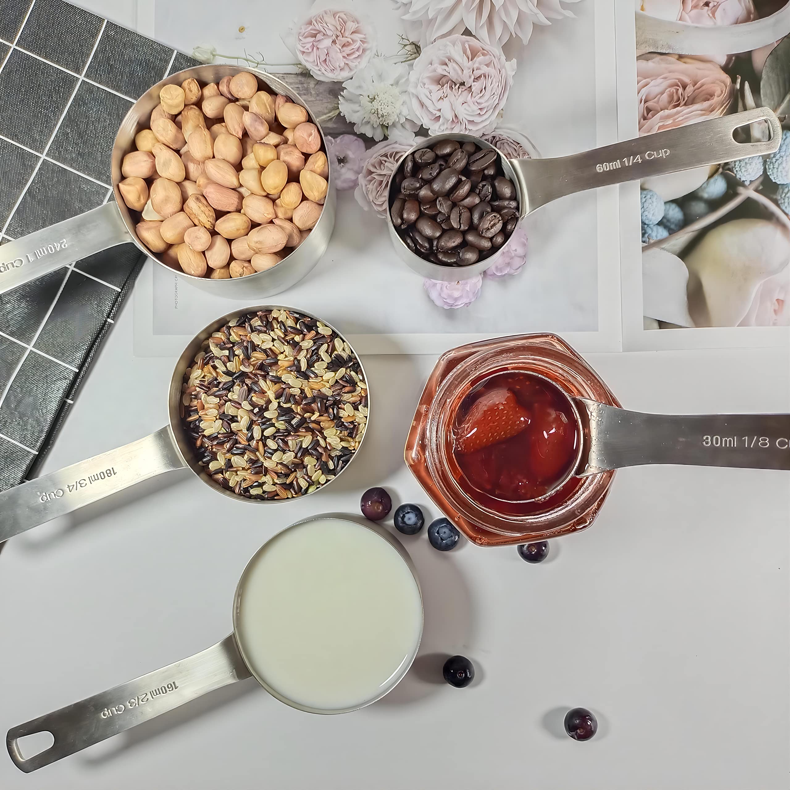 Hotsyang one-quarter cup 60ml for accurate small-amount measurements.