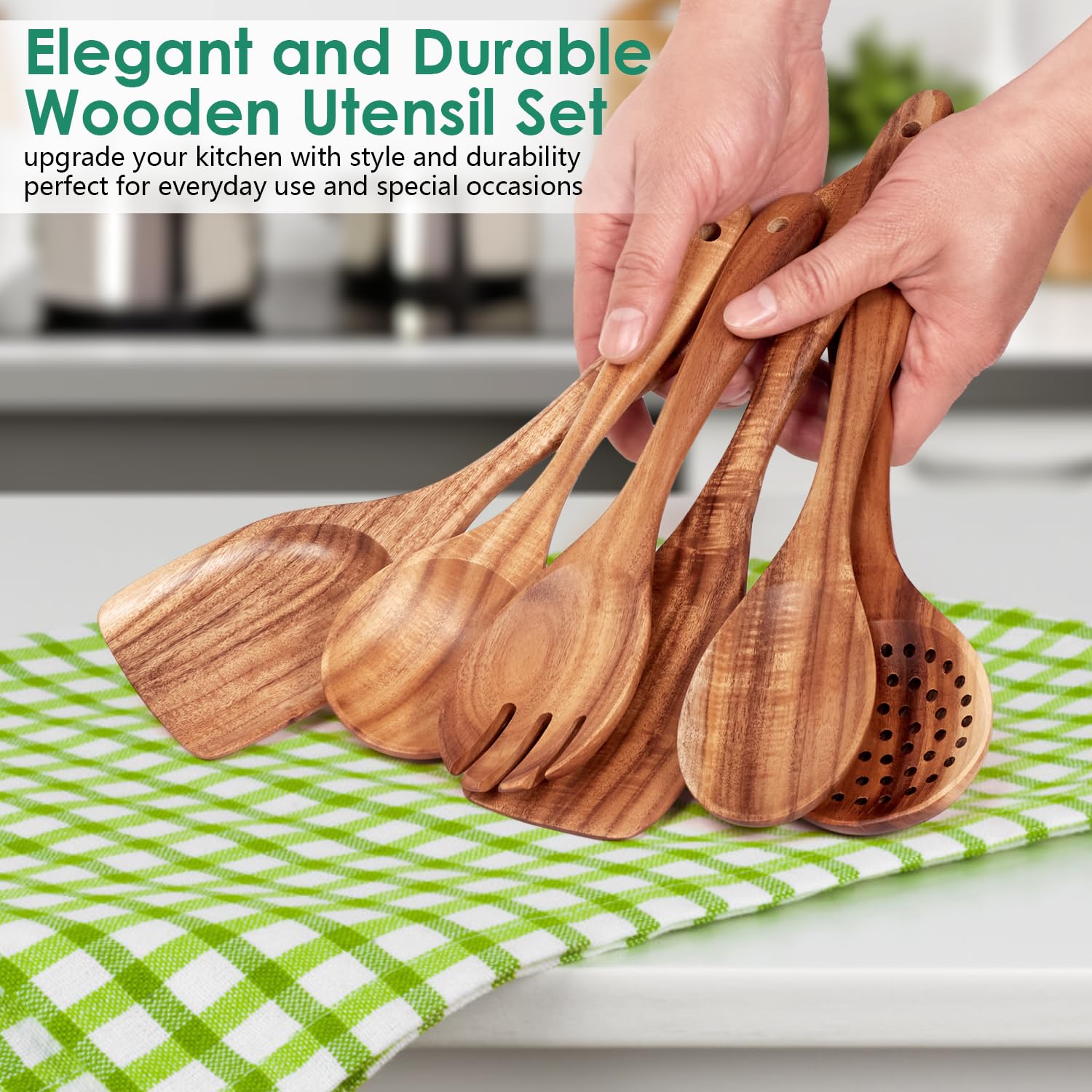 HOWHONG comfortable grip promotes steady control during daily cooking.