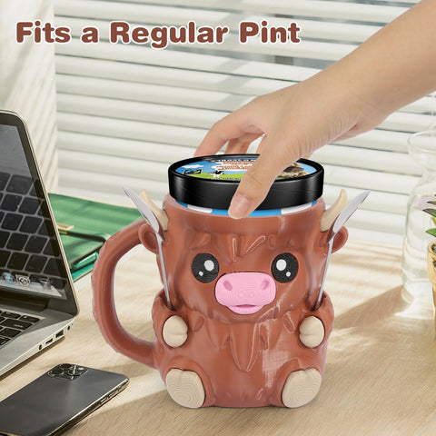 Hoxxu Highland Cow gift-ready design makes a playful desk companion.