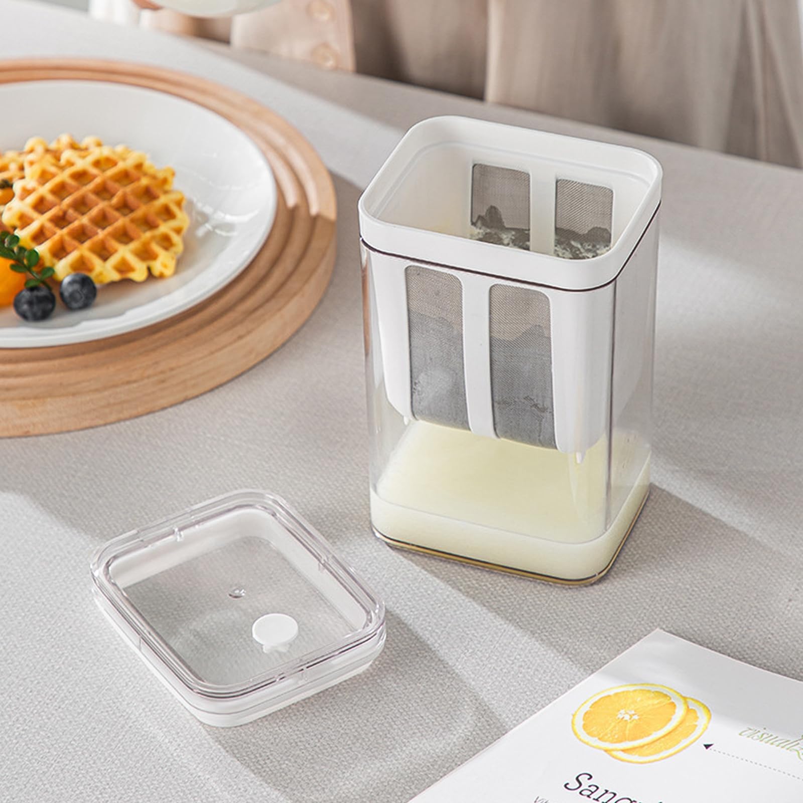 Hoxxu multi-use strainer supports cheese, sauces, and nut milks
