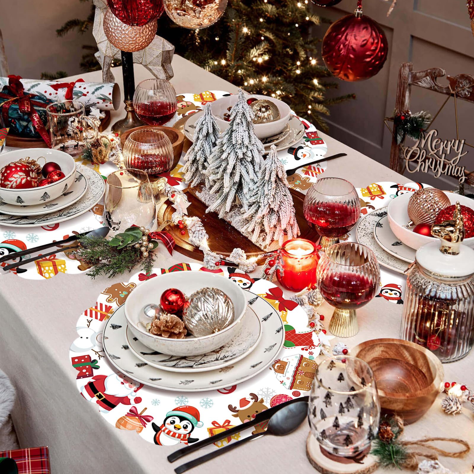 HSDSH Santa-pattern placemats add warm, seasonal charm