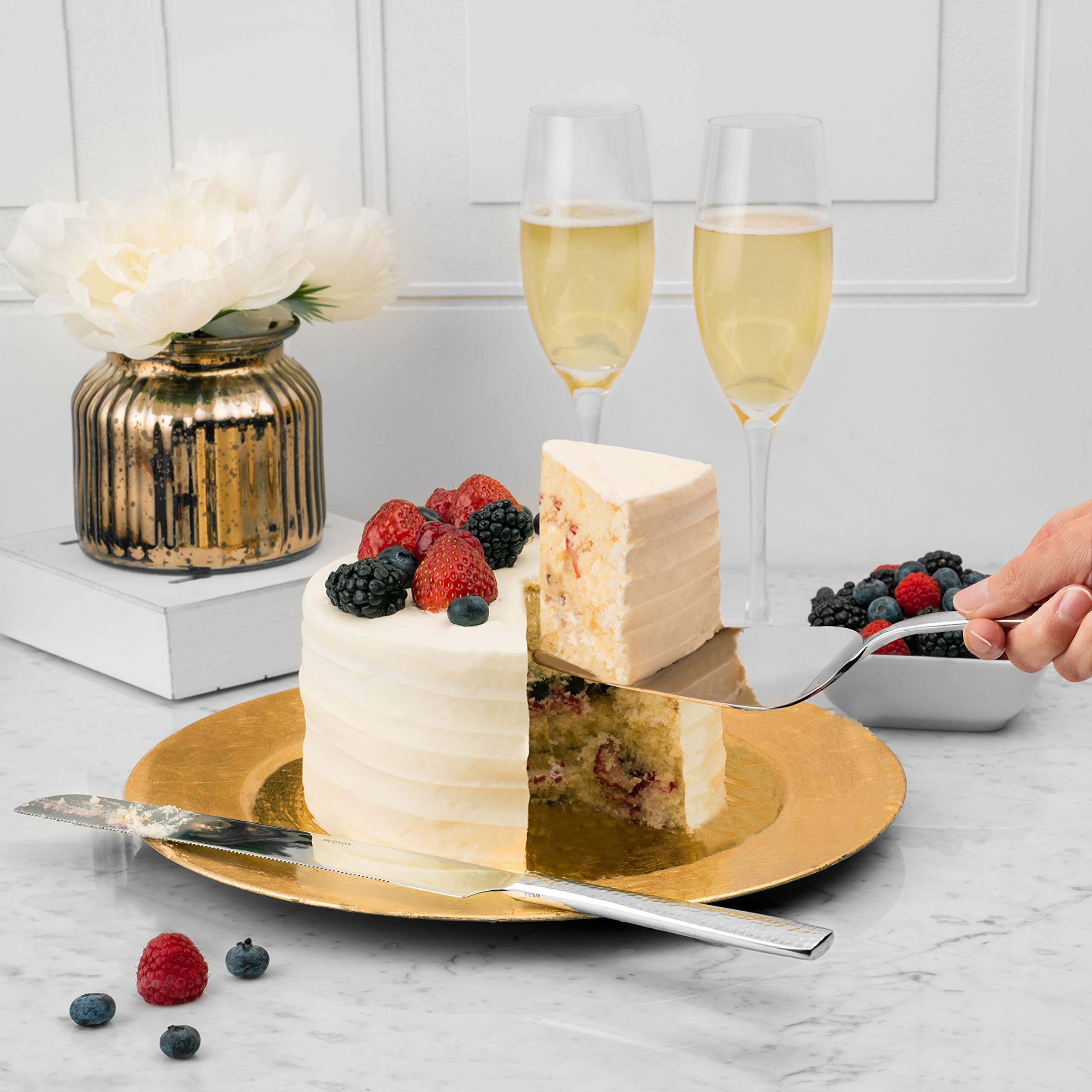 Dishwasher-safe flatware simplifies cleanup after meals.