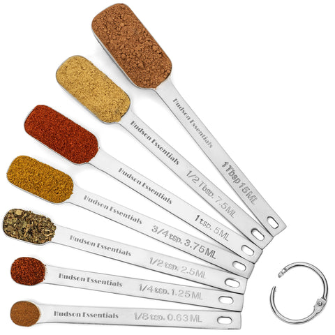 Hudson Essentials full set of measurements clearly labeled on stainless steel spoons