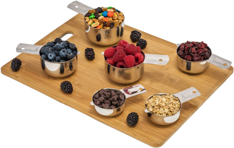 Three-quarters cup from Hudson Essentials for baking precision