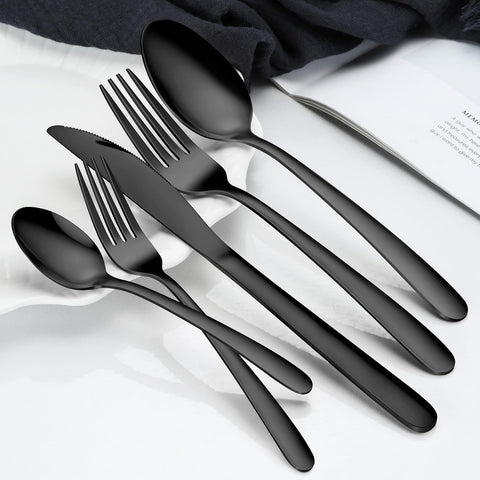 Dishwasher-safe Hunnycook silverware set ready for easy cleaning
