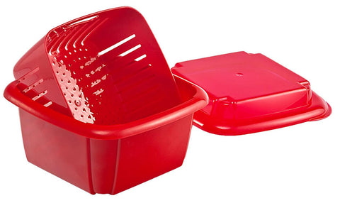 Hutzler Berry Keeper inside the box for crisp, long-lasting berries
