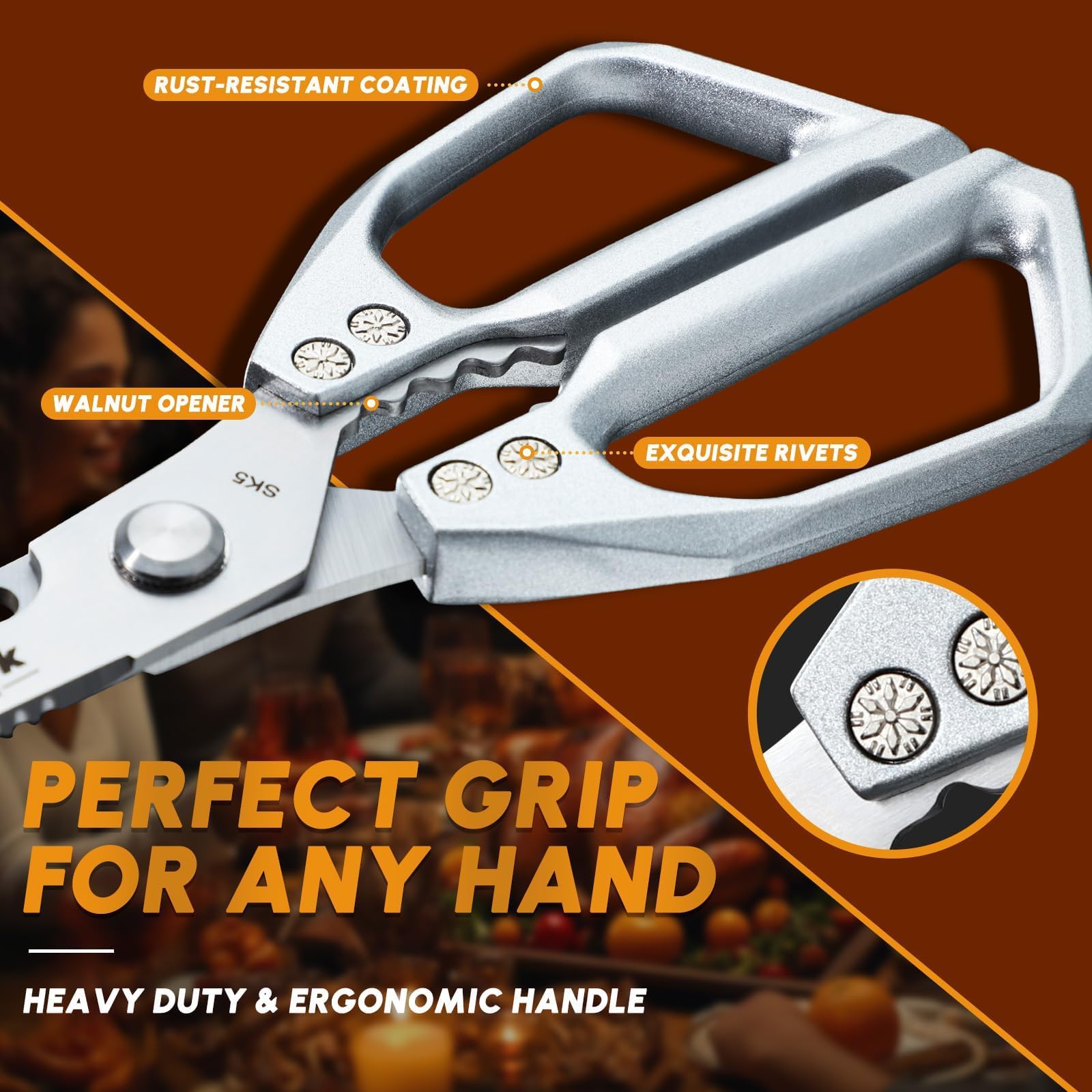 Huusk mirror-polished blade close-up reflecting craftsmanship and durability.