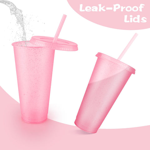 Large capacity suited for iced coffee, smoothies, cocktails, or juices on the go.