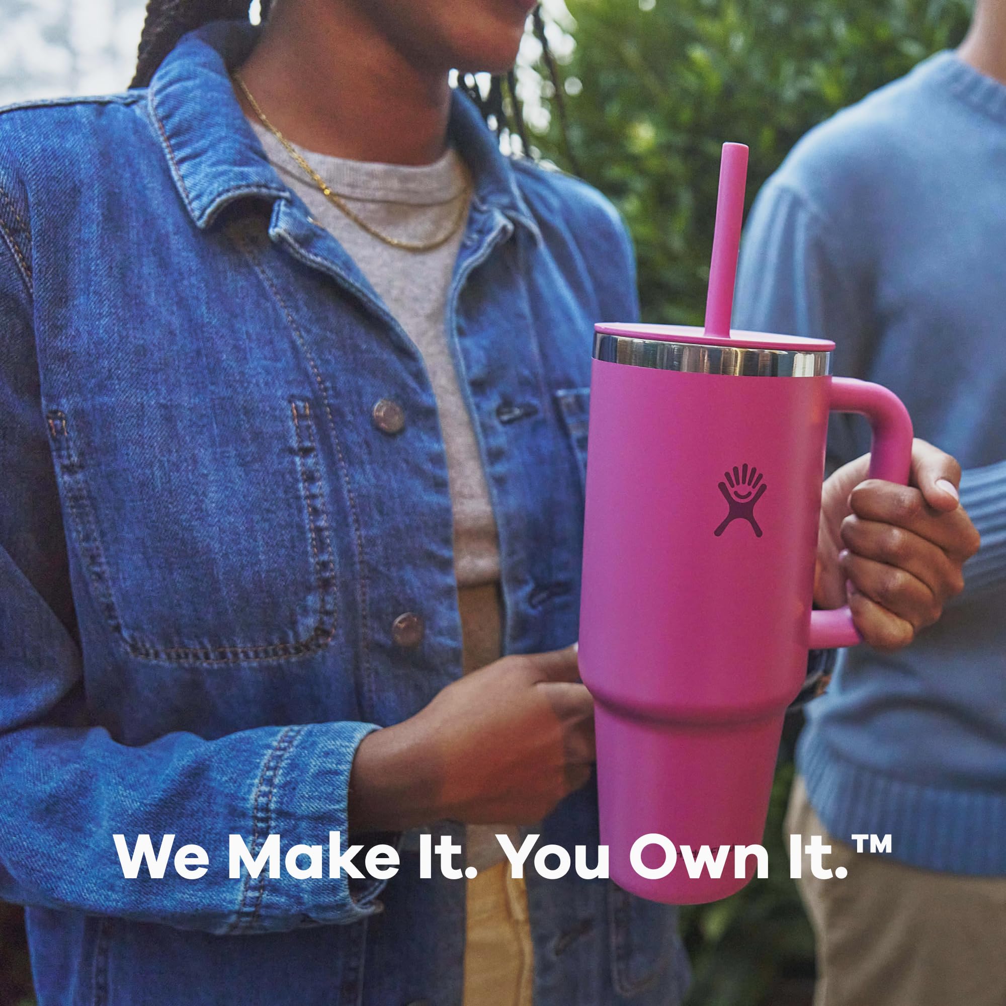 Durable Aloe Green finish on Hydro Flask travels outdoors with style.