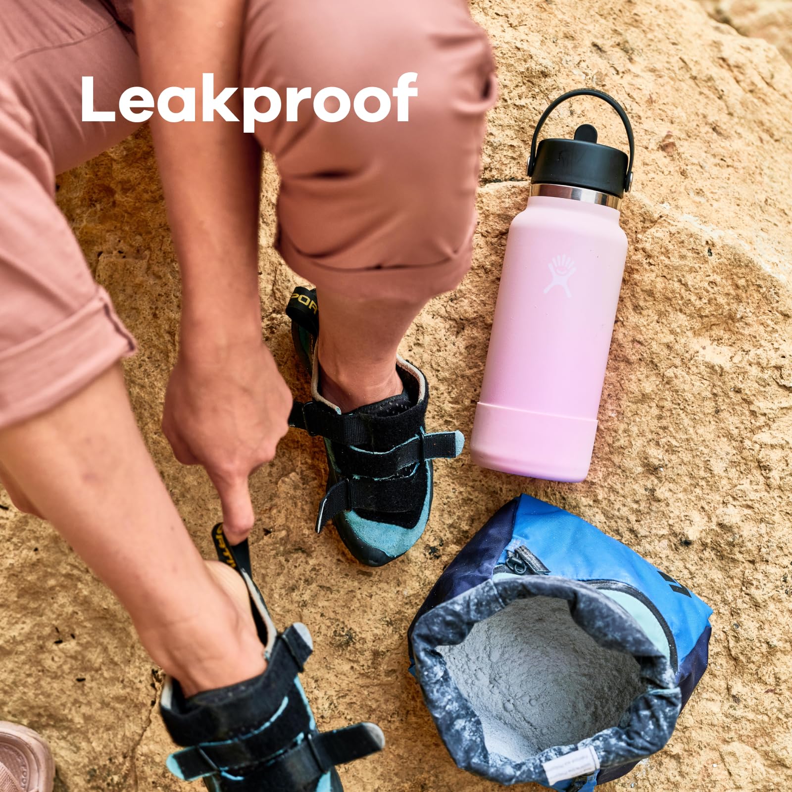 Hydro Flask double-wall insulation maintains beverage temperature.