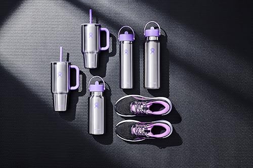 Hydro Flask Travel Tumbler TempShield insulation keeps drinks cold for hours.