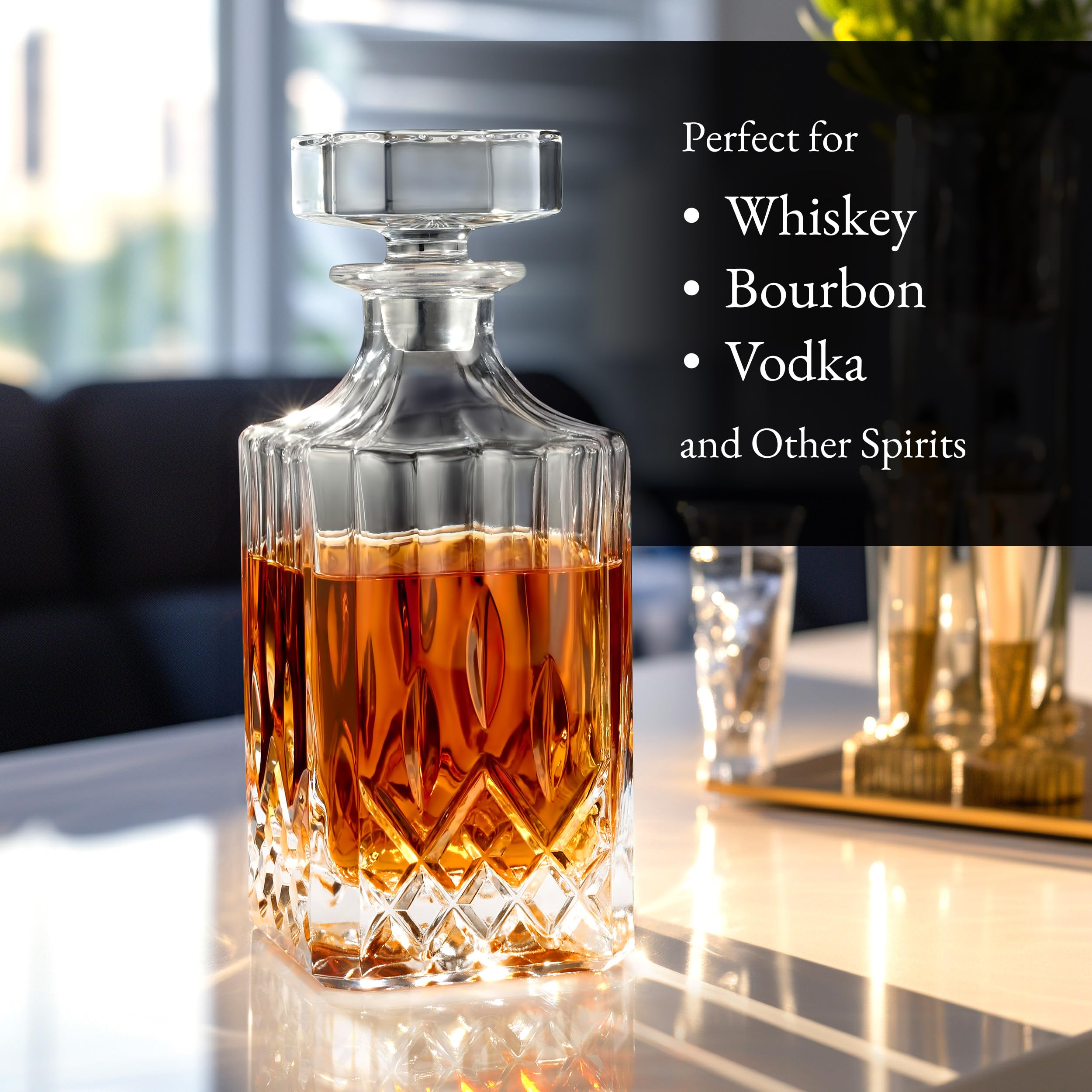 Hydro Gizmos lead-free crystal decanter close-up showcases sturdy craftsmanship.