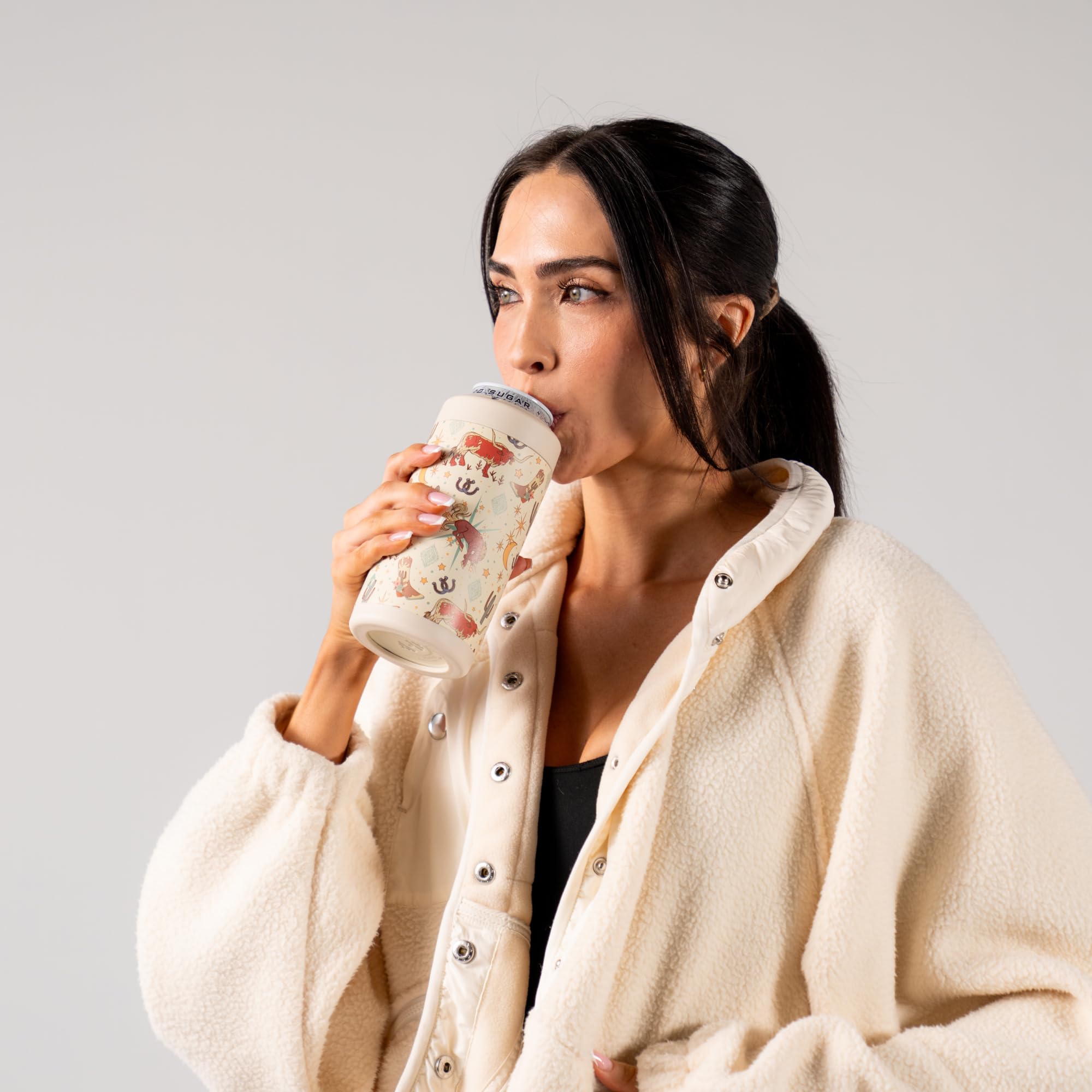 Hands stay dry with HydroJug Rodeo can cooler, condensation-free grip.