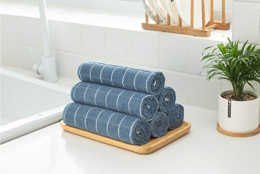 HYER KITCHEN towels drying fast in practice, helping busy kitchens.