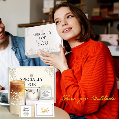 iaovueby Gift box open setup shows premium presentation