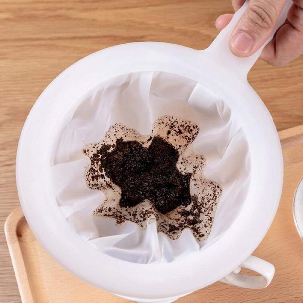 IAXSEE built-in stem guides liquid into containers to reduce spills.