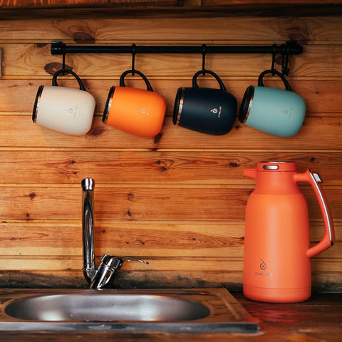 Ideus mug's ergonomic handle and storm-black finish for daily use.