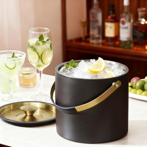 iHoo black finish complements contemporary barware and gift-ready presentation