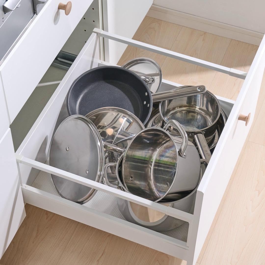 IKEA Variera stainless steel surface is easy to wipe clean.
