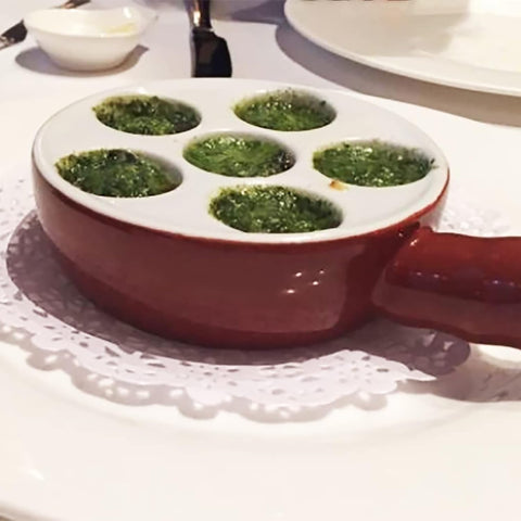 jinsongdafa Ceramic escargot baking plate,for appetizers, grilled snails, scallops, 6.22-inch(2 pieces) tableware with handle, oven safe, suitable for homes, restaurants, hotels and foodies, Brown