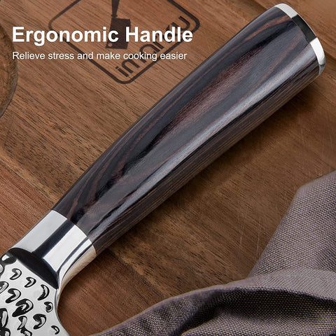 Imarku Damascus knife in gift box, ideal for gifting.