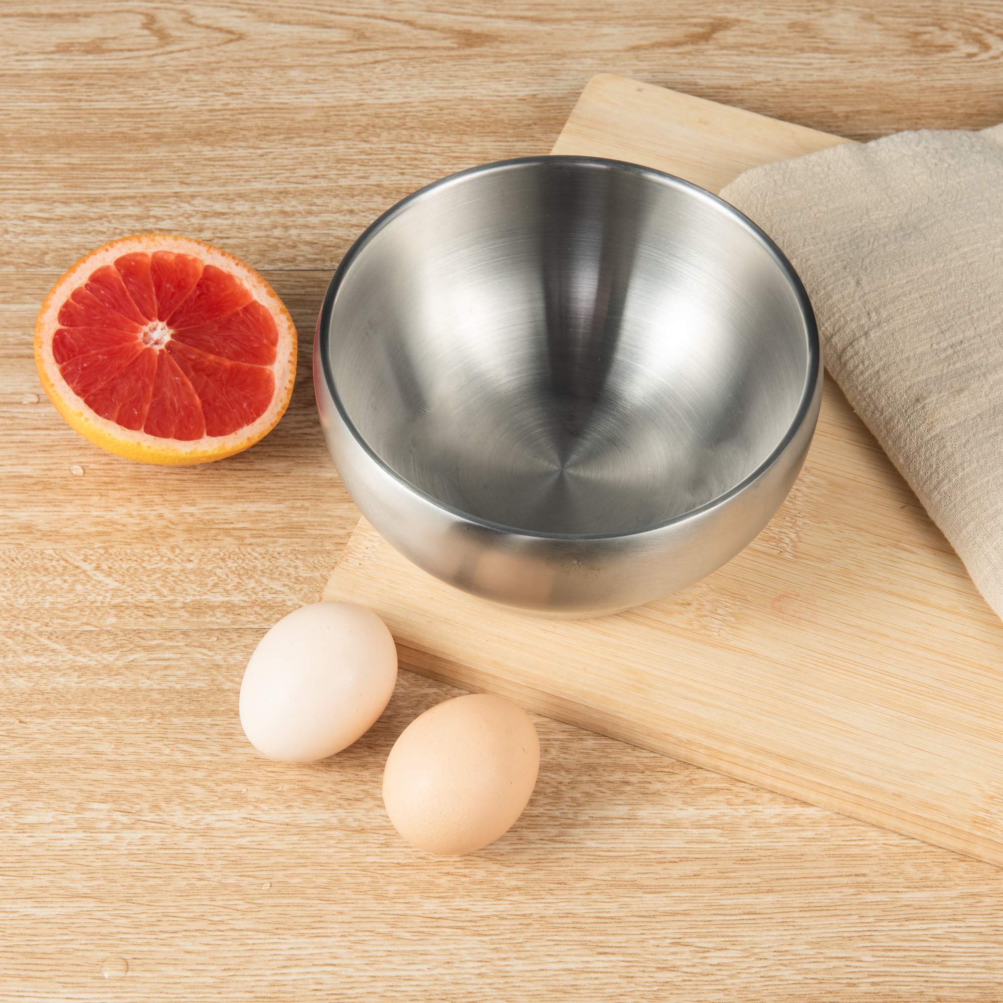 IMEEA 28oz capacity shot shows cereal, soup, or snacks ready to serve.