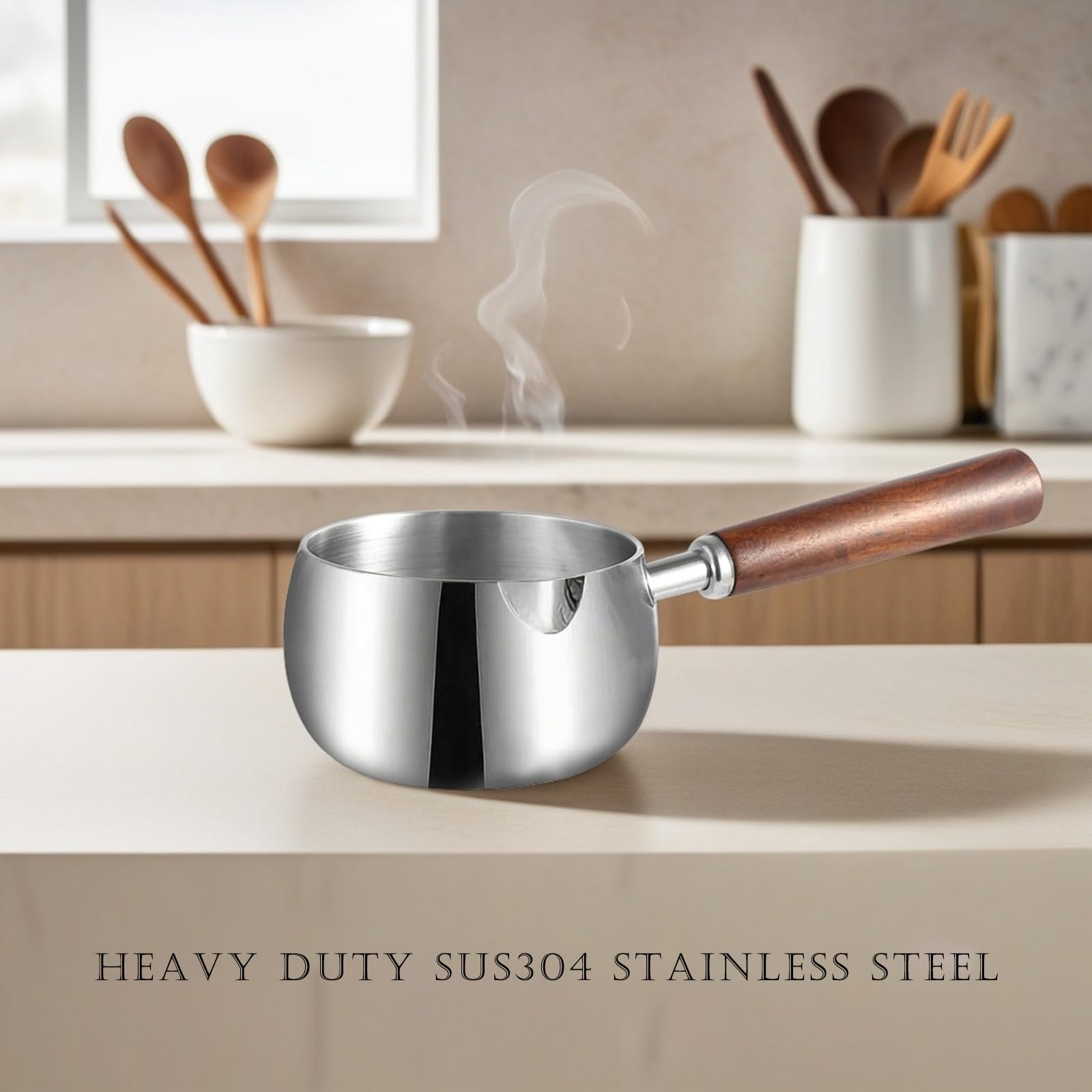 IMEEA Built-in spout enables controlled pouring of sauces.