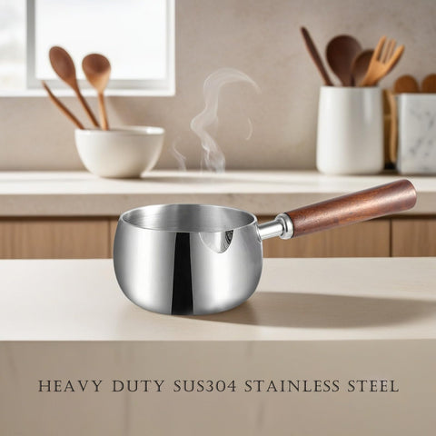 IMEEA Built-in spout enables controlled pouring of sauces.