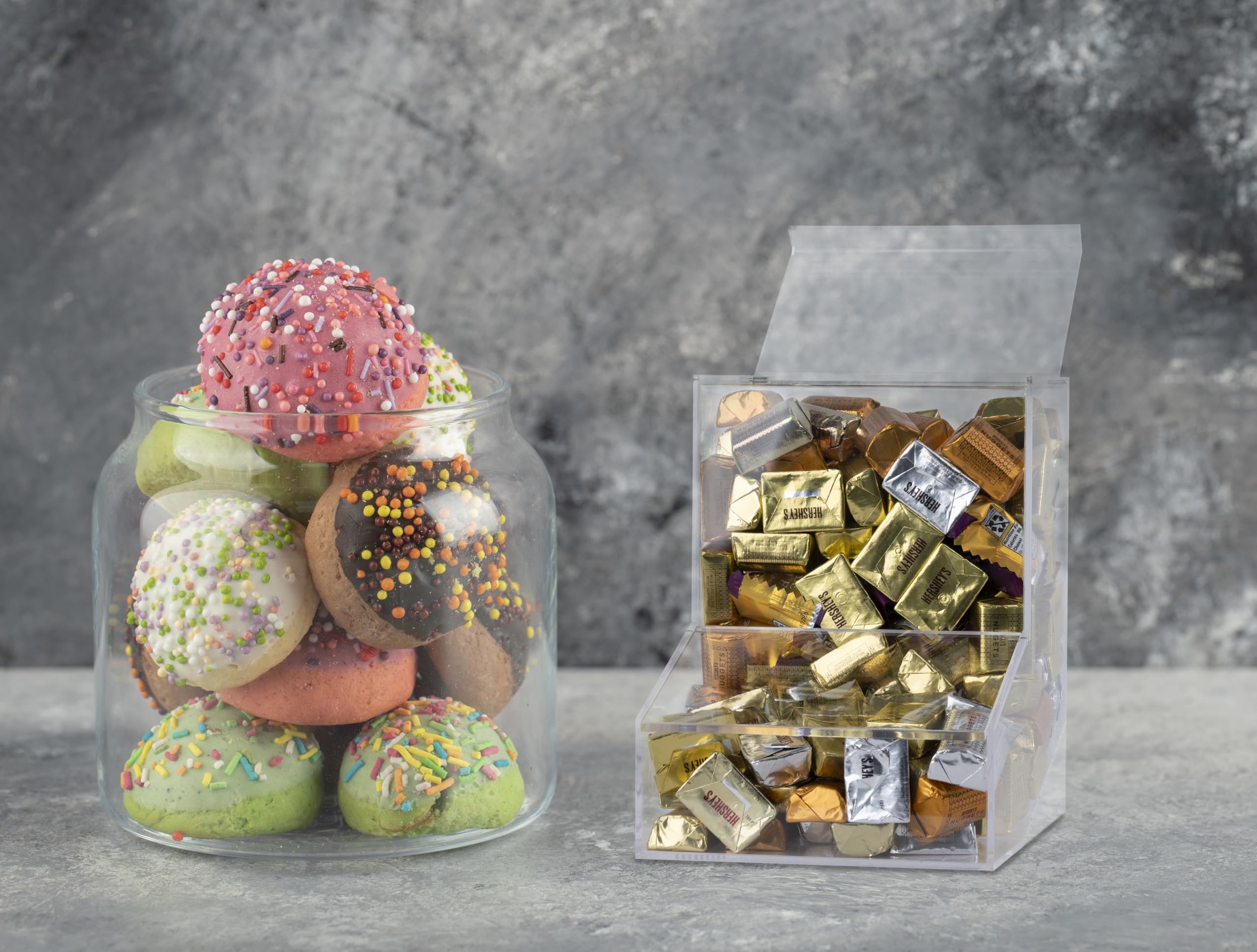 Inevibe Candy Dispenser two lids offer secure, convenient loading and display.