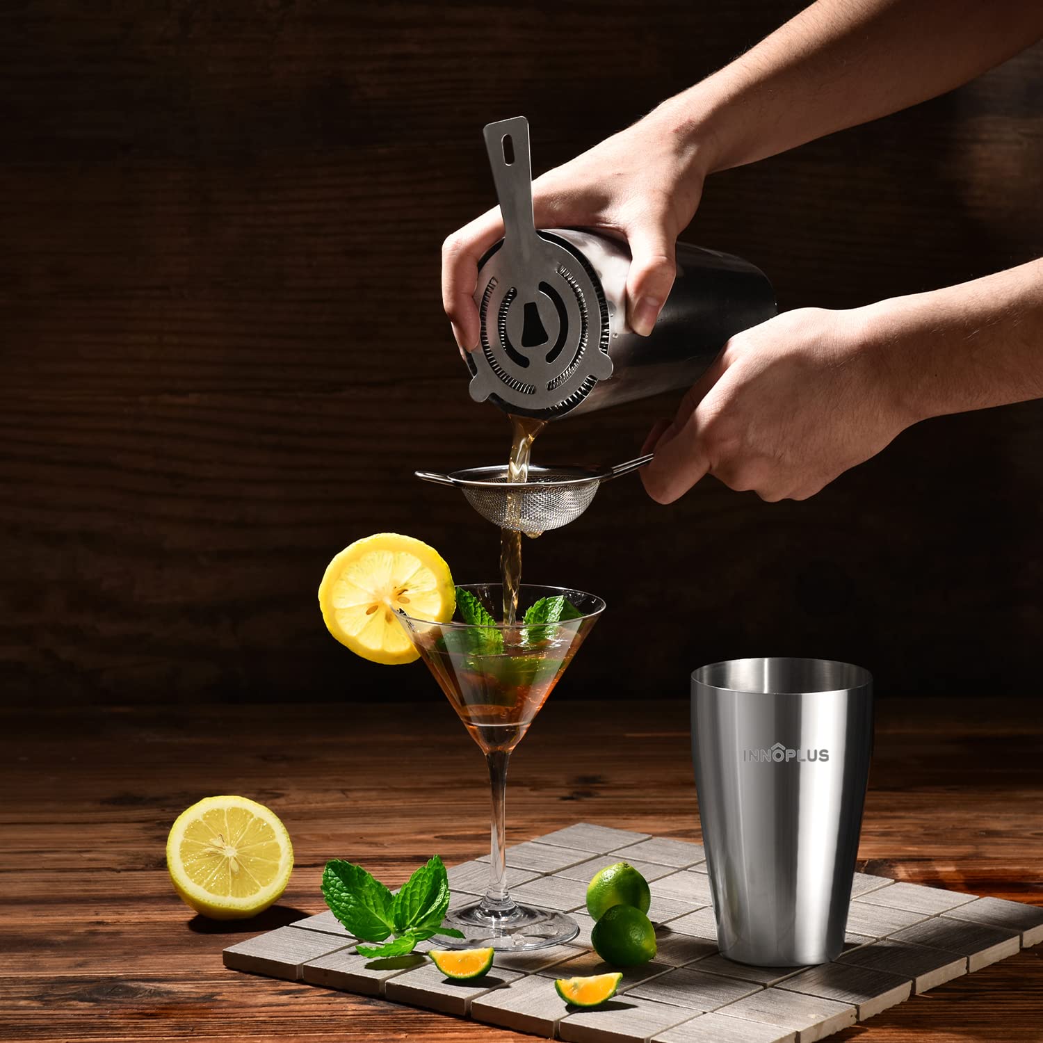 INNÔPLUS mixing spoon helps precise stirring and balanced drinks.