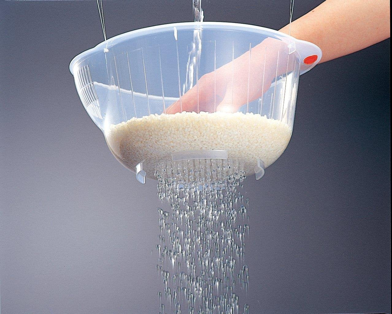 Inomata Japanese rice washing bowl in use, easy to clean.