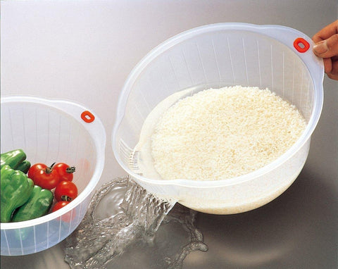 Inomata Rice Speed Washing Bowl with drainers; quick rinsing under running water.