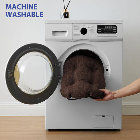 IPYNBAP cushions are easy to wipe clean and maintain.