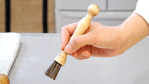 Iris Hantverk mushroom brush with horsehair removes dirt while protecting delicate surfaces