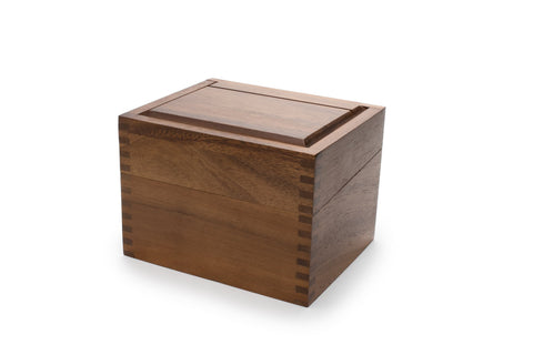 Ironwood Gourmet Acacia recipe box divider tabs help locate favorites quickly.
