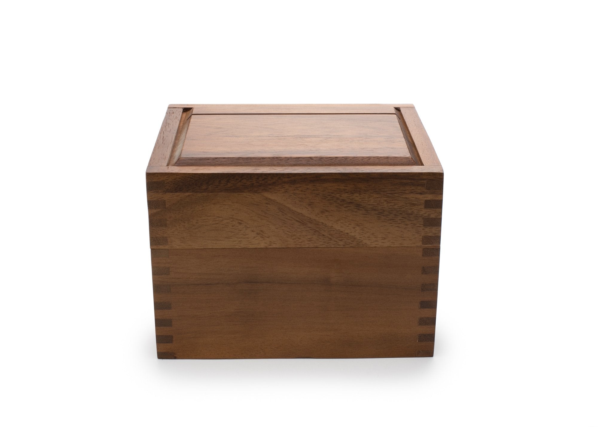 Ironwood Gourmet Acacia recipe box two compartments keep cards organized and accessible.